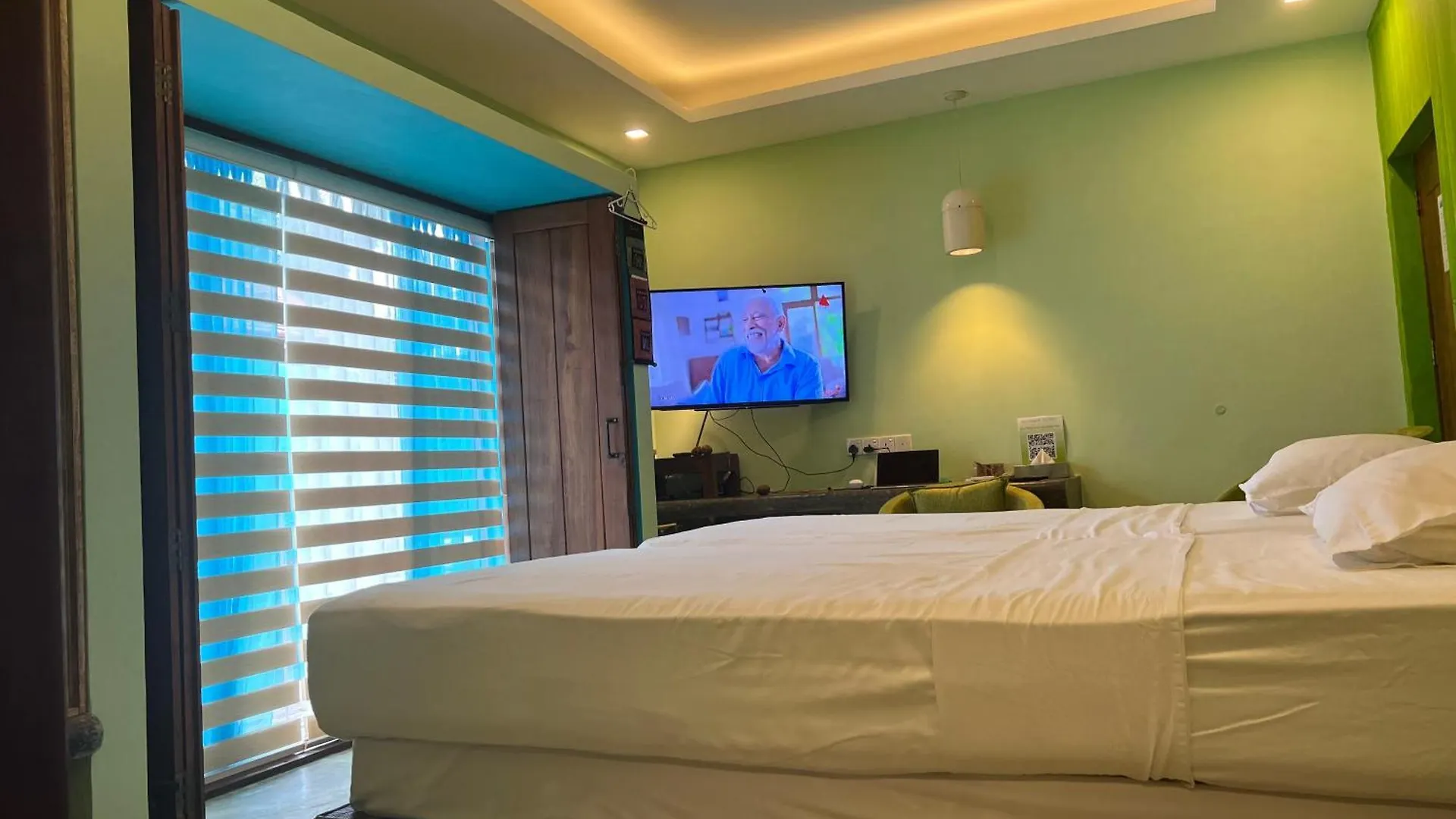 Dickman Resort 